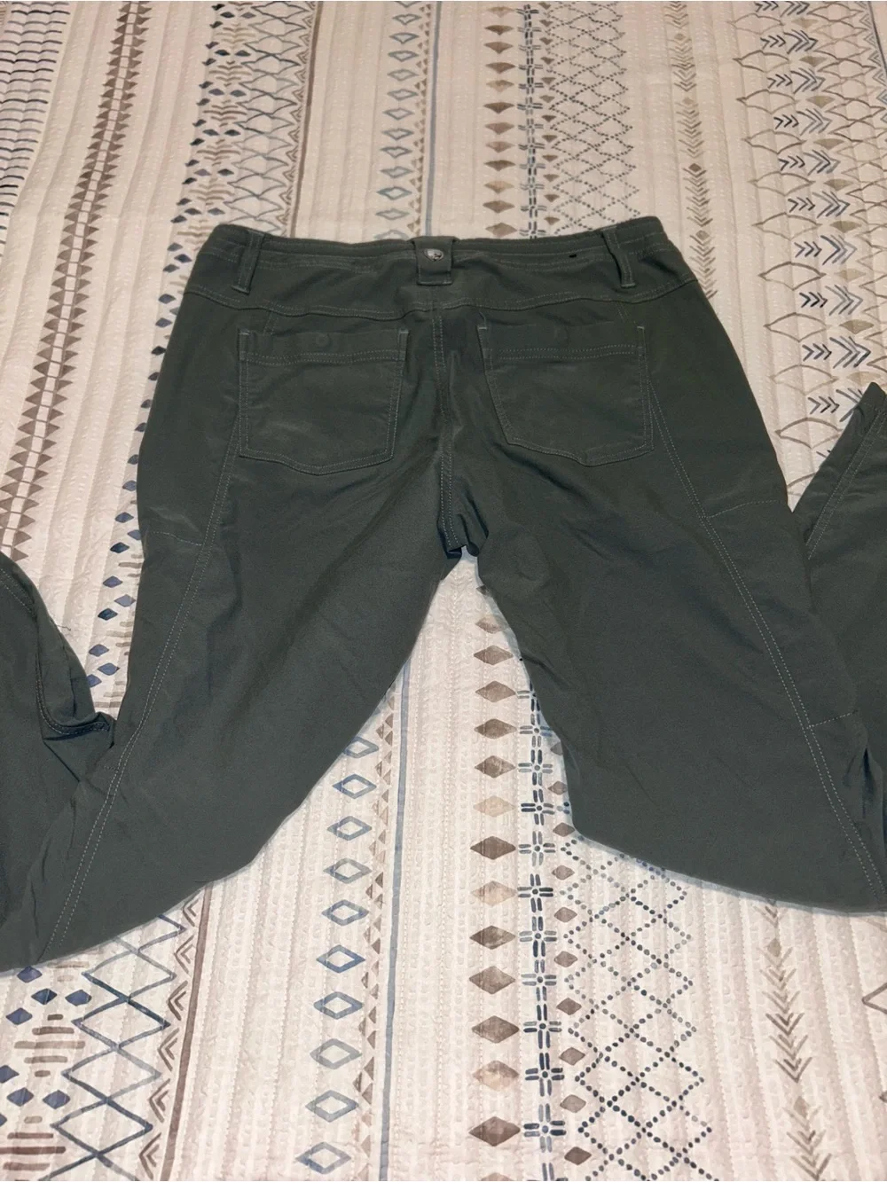 Kuhl Women’s Dark Green hiking pants NWOT size 12